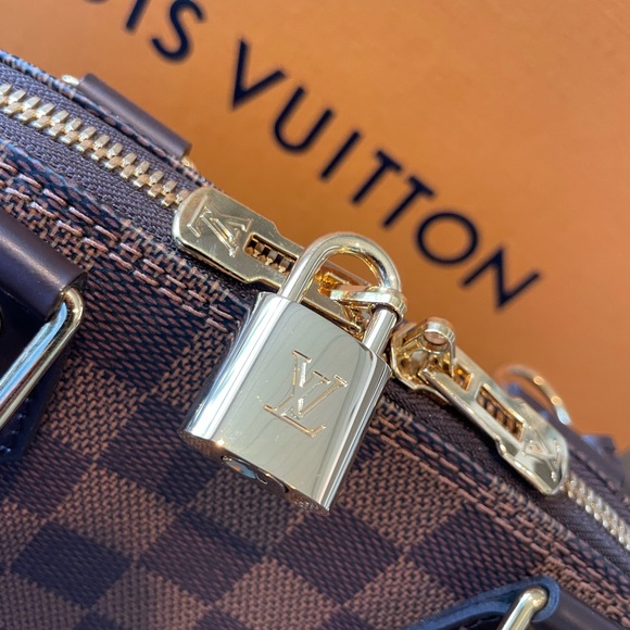 SOLD Louis Vuitton Alma Damier Ebene Shoulder Bag BB Brown Canvas (Microchipped) - Picture 5 of 15